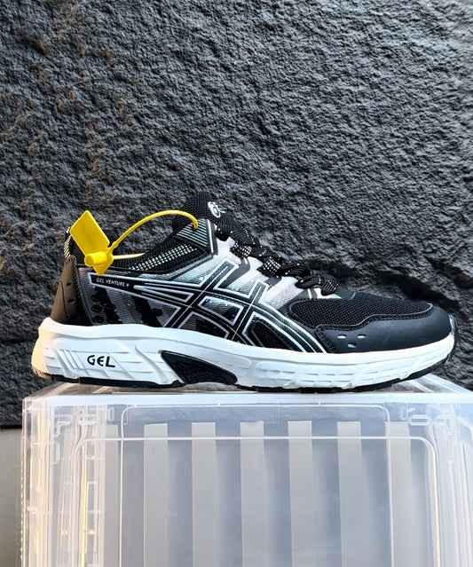 Basket asics Gel venture 9