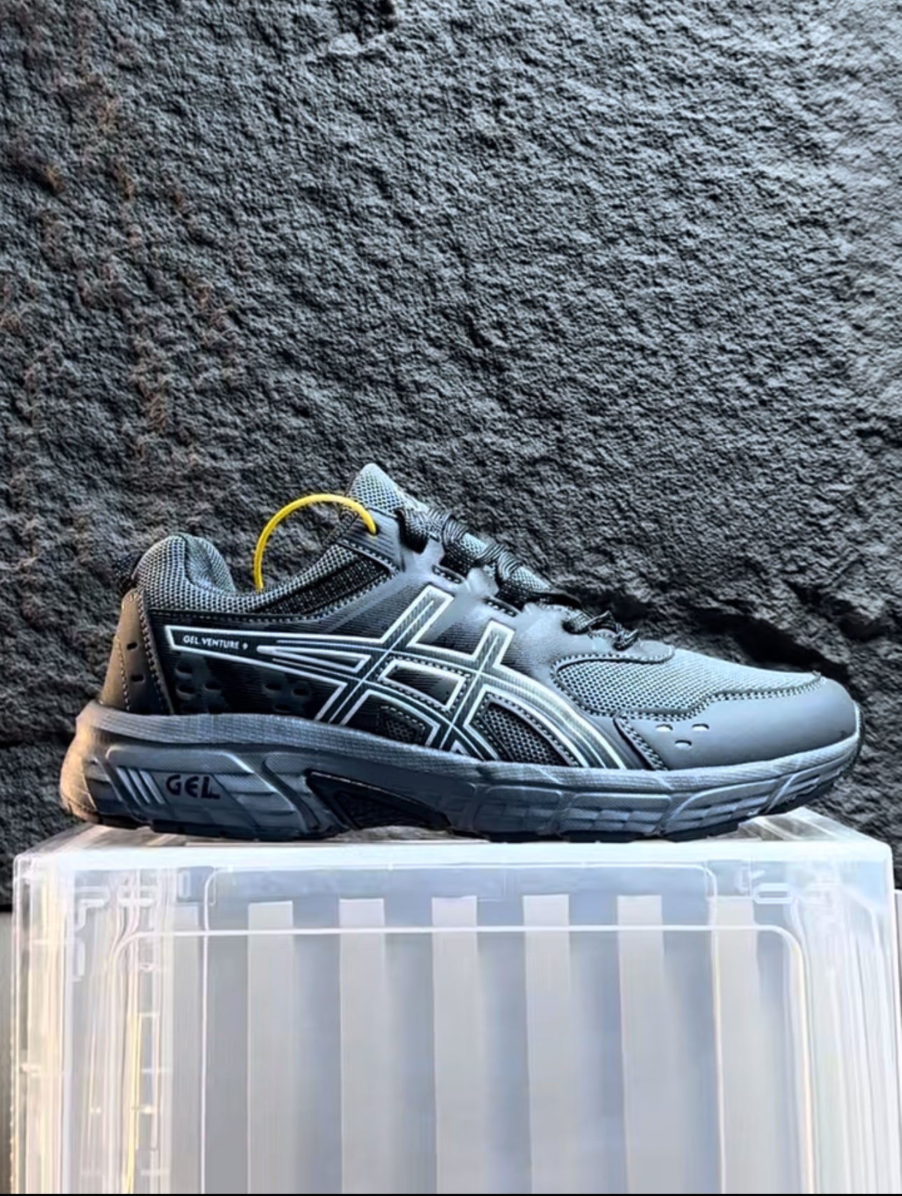 Basket asics Gel venture 9