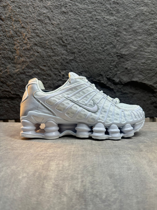 NIKE AIR SHOX