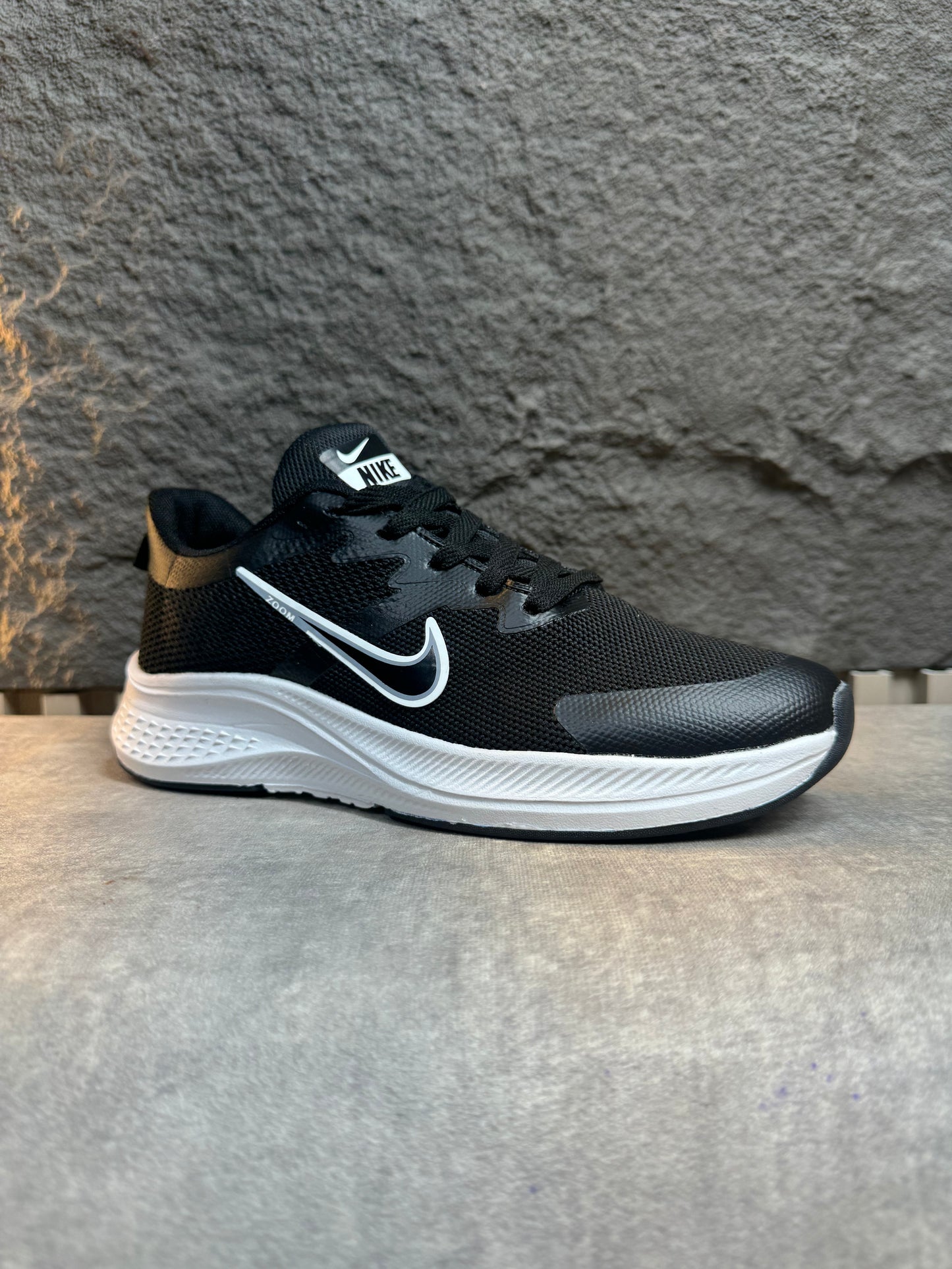 NIKE ZOOM